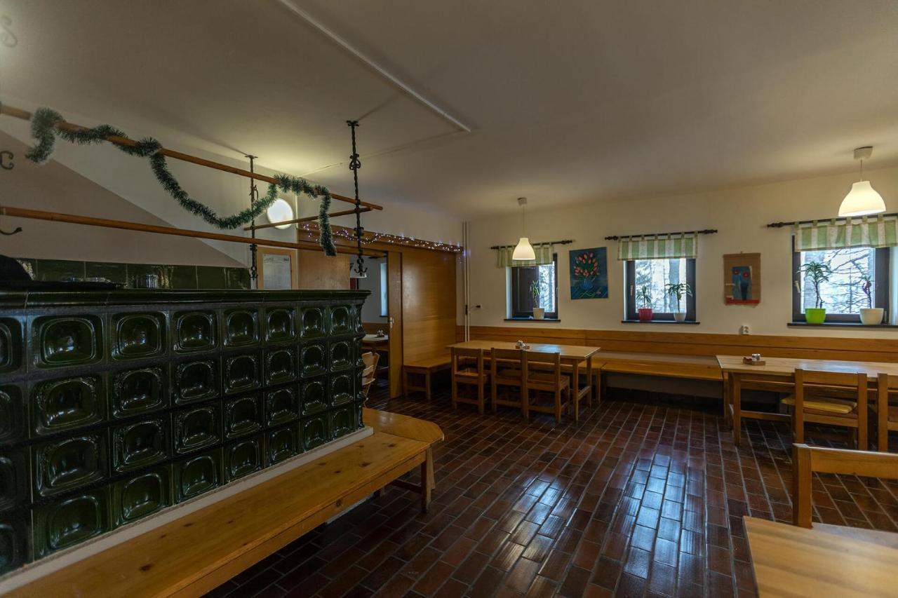 Hotel Erjavceva Mountain Hut At Vrsic Pass Kranjska Gora Esterno foto