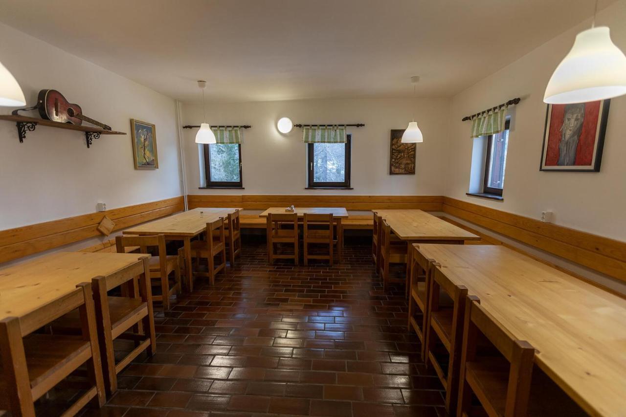 Hotel Erjavceva Mountain Hut At Vrsic Pass Kranjska Gora Esterno foto