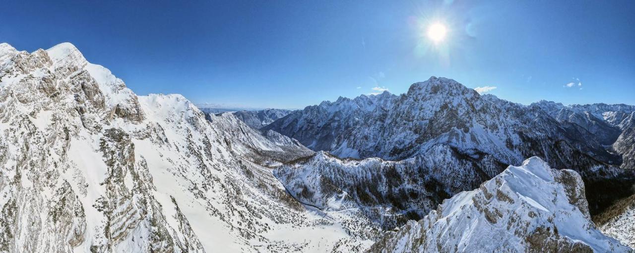 Hotel Erjavceva Mountain Hut At Vrsic Pass Kranjska Gora Esterno foto